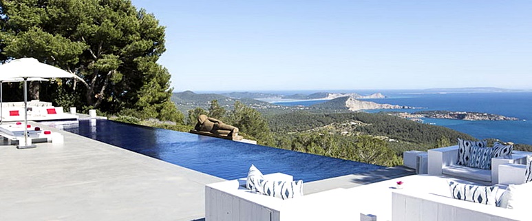 Luxury villa in Es Cubells with private pool