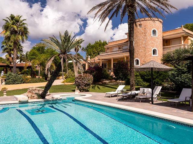 Large villa for 20 people in Jesus (near Ibiza Town)