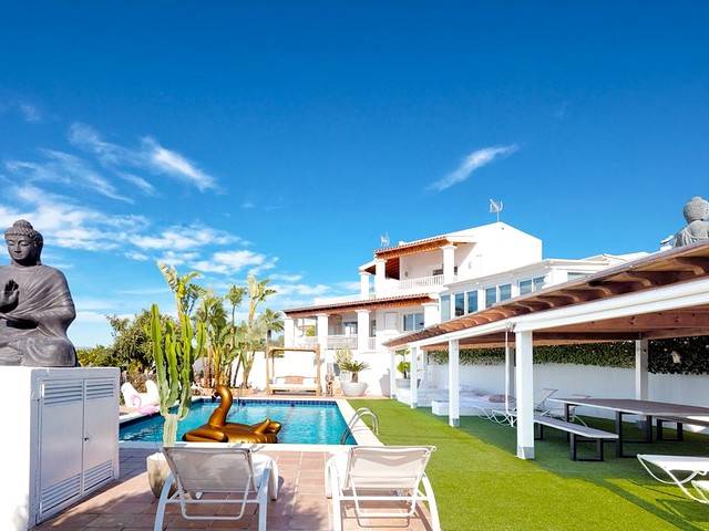 Large 9 bedroom holiday villa with private pool close to Ibiza Town