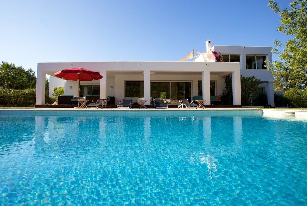 Luxury villa in Santa Gertrudis with large pool and tennis crt