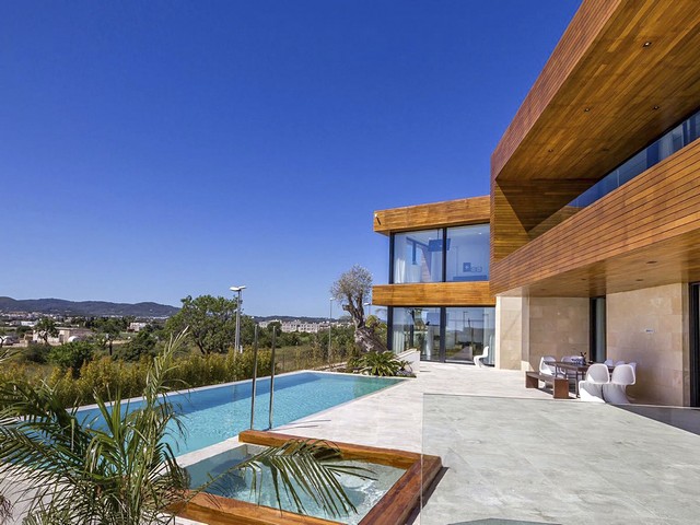 6 bedroom luxury villa just 5 minutes from Ibiza Town